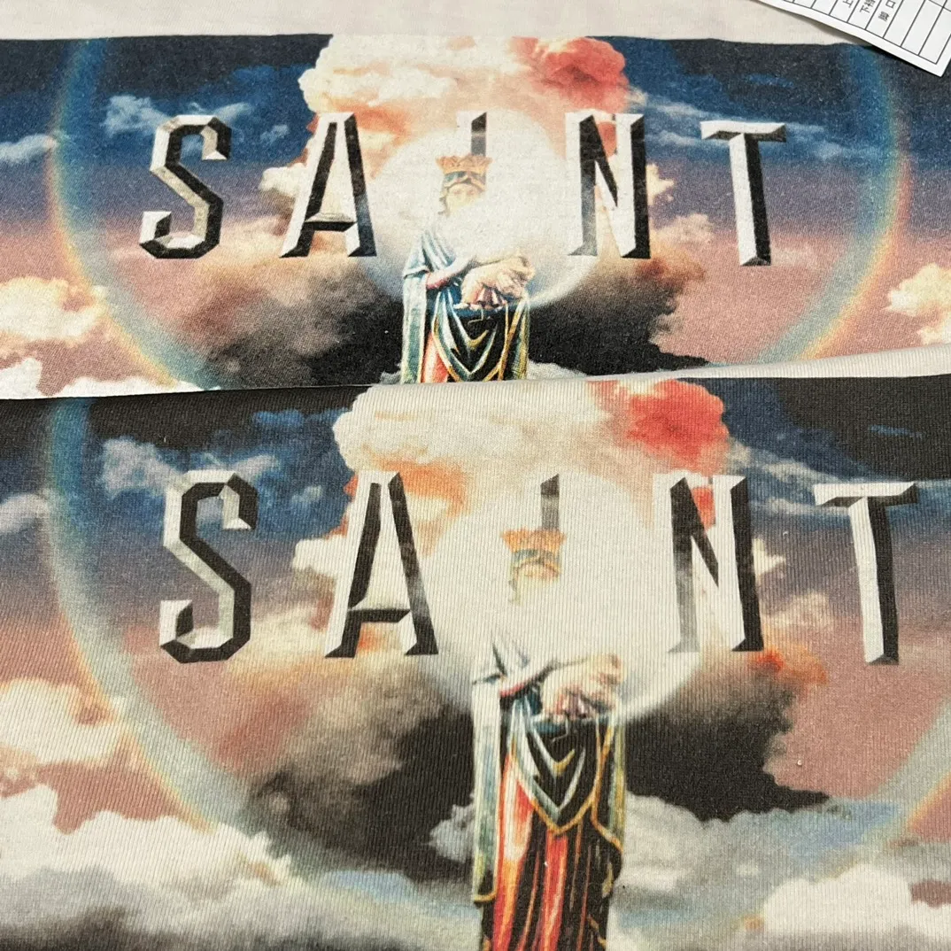 Printing proofing SAINT Mxxxxxx SAINT PICTURES L/S TEE/WHITE Columbia Pictures SAINT Goddess Long Sleeve Off-White S-XL Pays tribute to the Columbia Pictures Title Goddess. Full of fun. Ready-made garments are washed. The texture is soaring. Authentic level printing is restored. Look for cylindrical seamless fabrics. If it is not a cylindrical fabric, it is almost boring.